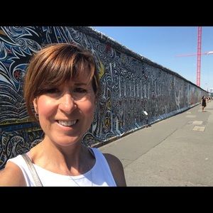 Meet your Posher, Pamela